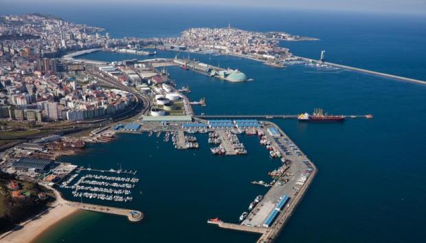 Vista aérea de los muelles del Puerto de La Coruña