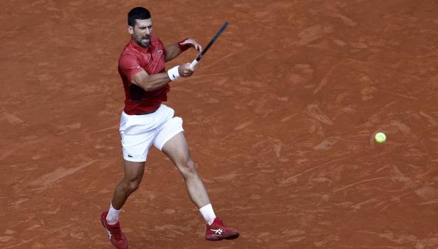 Novak Djokovic renació ante Cerúndolo en octavos para acabar ganando en cinco sets