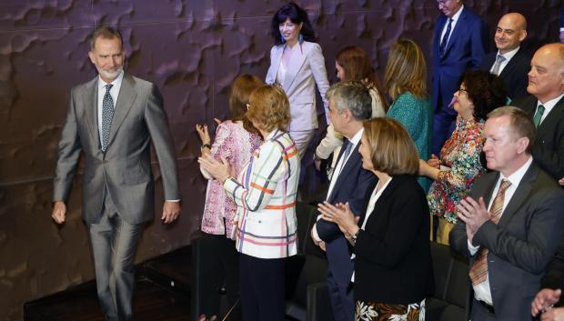 El rey Felipe VI preside la 42 edición de la ceremonia de entrega de las becas de la Fundación La Caixa