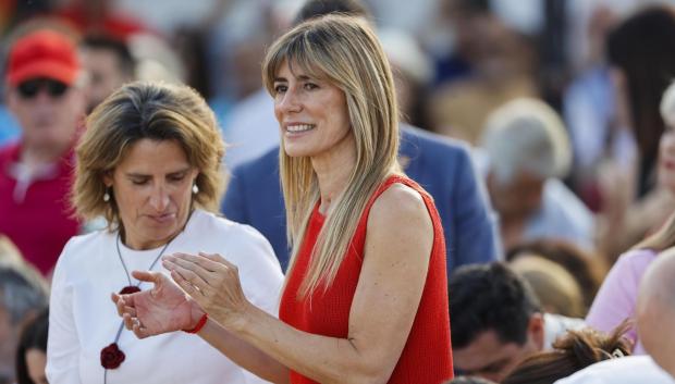 Begoña Gómez, en el mitin de Benalmádena (Málaga) donde ha reaparecido tras su imputación