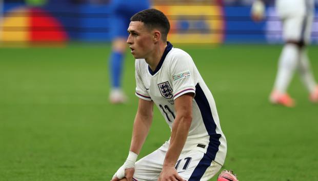 Phil Foden durante el partido ante Eslovaquia