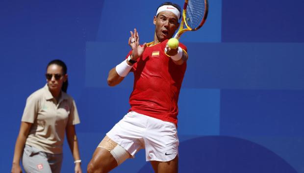 Rafa Nadal se ha visto superado por Nole en el primer set