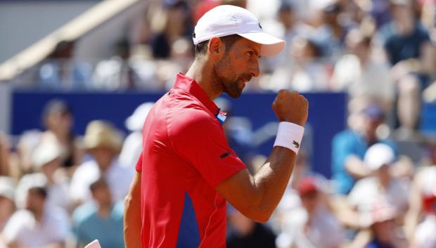 Djokovic levanta el puño tras gana run punto