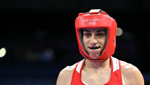 Imane Khelif, durante un combate en los Juegos Olímpicos