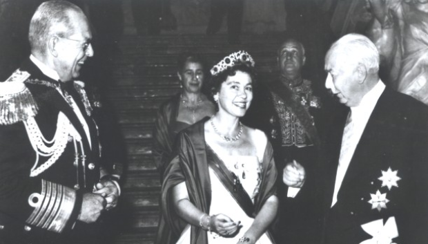 Paul y Frederika con el Presidente de la RFA Theodor Heuss (1954)