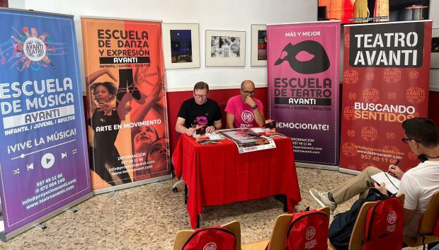 Presentación de la nueva temporada en el Teatro Avanti
