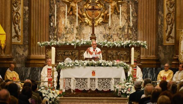 El arzobispo de Barcelona, el cardenal Juan José Omella, preside la misa de la Mercè, en la Basílica de la Mercè, a 24 de septiembre de 2024, en Barcelona, Cataluña (España). La misa se celebra como parte de las celebraciones de las Fiestas de la Mercè, fiesta mayor de Barcelona. Hoy, 24 de septiembre, se celebra el día de la Virgen de la Merced, patrona de Barcelona. La fiesta dura cerca de una semana y tiene lugar en diversos espacios públicos de la ciudad.

Kike Rincón / Europa Press
24/9/2024