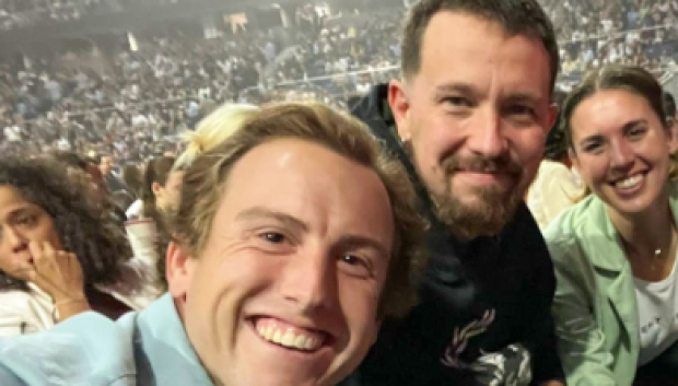Román en un concierto de Sabina