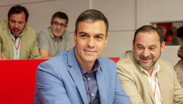 Pedro Sánchez y José Luis Ábalos en 2019