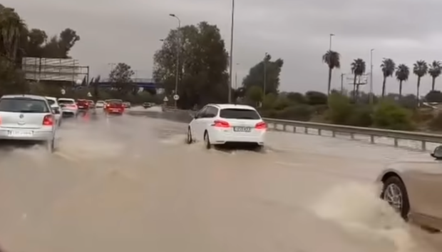 Este tipo de situaciones suele acabar en problemas para algunos coches