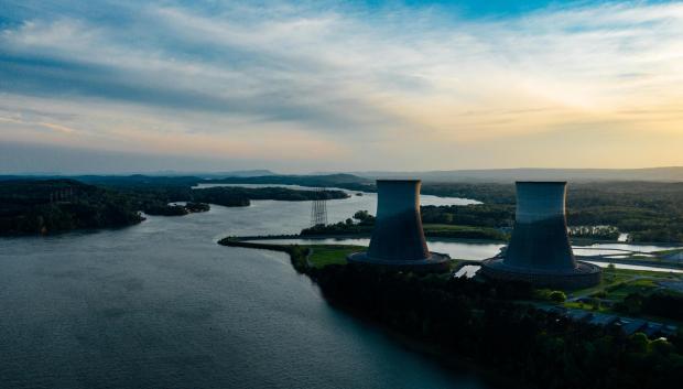 Las big tech buscan energía en la nuclear