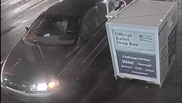 Imagen del coche sospechoso donde presuntamente se desplazó el autor de los incendios de Portland