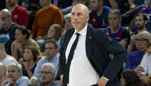 El entrenador del Barça Joan Peñarroya durante el encuentro de la décima jornada de la Euroliga