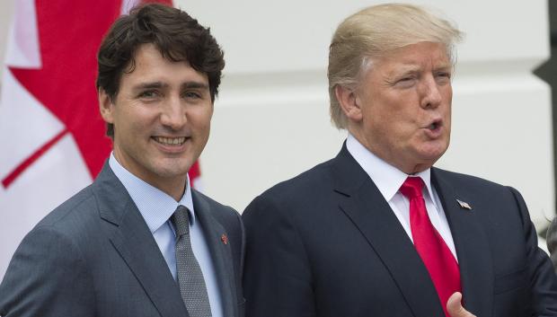 Donald Trump y el primer ministro de Canadá Justin Trudeau