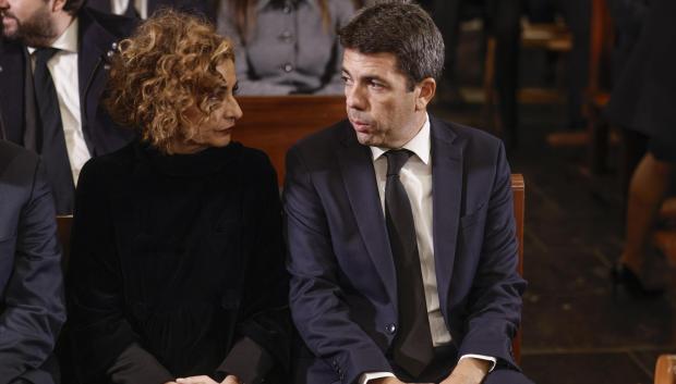 Montero y Mazón, este lunes, en la Catedral de Valencia