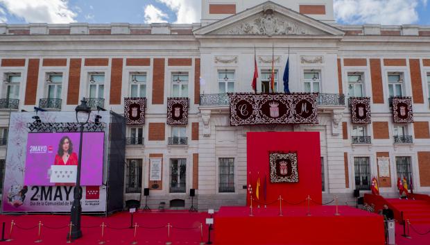 Fachada de la Real Casa de Correos