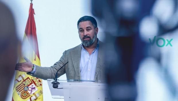 El presidente de Vox, Santiago Abascal, durante una rueda de prensa, en la sede del partido