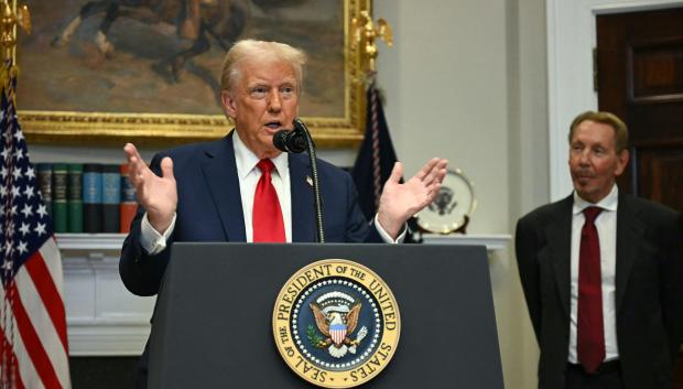 El presidente estadounidense Donald Trump en la Sala Roosevelt de la Casa Blanca