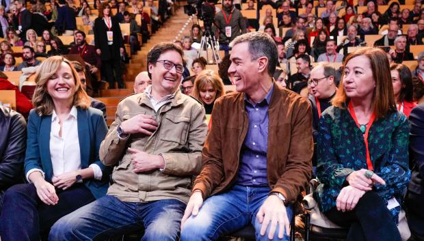 Sánchez clausura el Congreso de López con la vista puesta en Ayuso: «En  Madrid hay una multinacional ultraderechista»