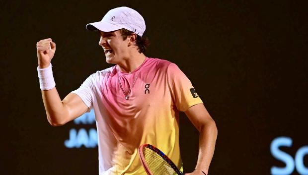 Joao Fonseca, en acción durante el ATP 500 de Río