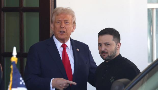 El presidente Donald Trump recibe al presidente Volodimir Zelenski en la Casa Blanca