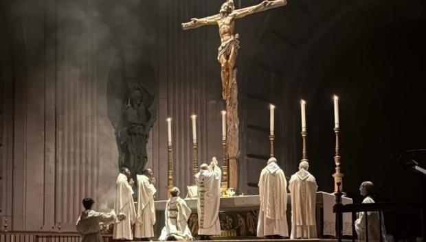 La ceremonia estuvo presidida por el nuevo prior de la comunidad