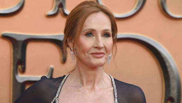 La escritora inglesa J. K. Rowling