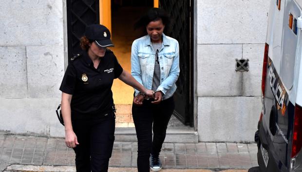 Ana Julia Quezada a su salida de la Audiencia Provincial de Almería