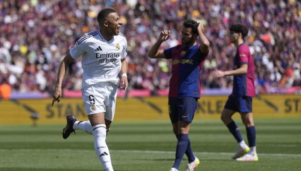 Kylian Mbappé celebra el primer gol del Real Madrid