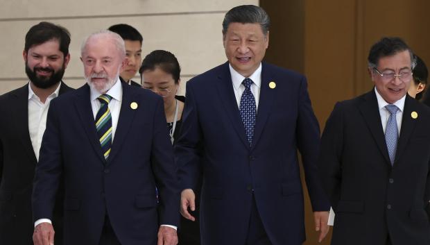 Los presidentes de Colombia y China, Gustavo Petro y Xi Jinping, se reunieron este miércoles en Pekín