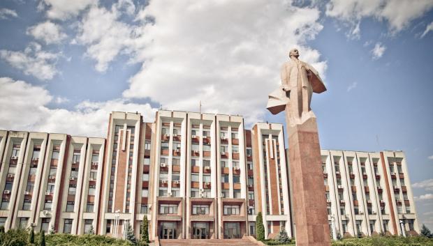 Edificio del Parlamento en Tiraspol, capital de la región de Transnistria.