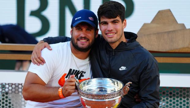 Carlos Alcaraz, junto a su hermano Álvaro