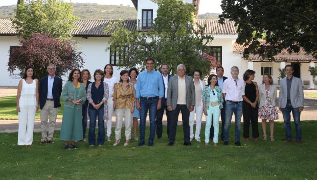El presidente del Gobierno Pedro Sánchez reunido esta mañana con su Gobierno en Quintos de Mora, Toledo. 25/08/2018
pictured: Spain's Vice President and Presidency, Court Relationships and Equality Minister: Carmen Calvo, Spain's Foreign Minister, European Union and Cooperation : Josep Borrell, SpainÂ´s Justice Minister:Â Dolores Delgado, SpainÂ´s Defense Minister:Â Margarita Robles, SpainÂ´s Finance Minister : Maria Jesus Montero, SpainÂ´s Interior Minister:Â Fernando Grande Marlaska, Spain's Development MinisterÂ :Â Jose Luis Abalos, Spain's Territorial Policy and Public Function Minister: Meritxell Batet, Spain's Spokesperson and Education and Professional Training Minister: Isabel Celaa, Spain's Employment, Migrations and Social Security Minister: Magdalena Valerio, Spain's Minister for Ecological TransitionÂ : Teresa Ribera, Spain's Agriculture, Fishing and Feeding Minister: Luis Planas, Spain's Economy and Business MinisterÂ : Nadia Calviño, Spain's Health, Consumption and Social Welfare Minister: Carmen Monton, Spain's Science, Innovation and Universities Minister: Pedro Duque, Spain's Industry, Trade and Tourism Minister:Â Reyes Maroto, Spain's Culture and Sports MinisterÂ : Jose Guirao