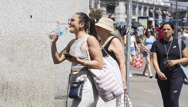 La AEMET activa el aviso amarillo en Madrid por temperaturas que superarán los 36 grados en varias zonas de la región.
