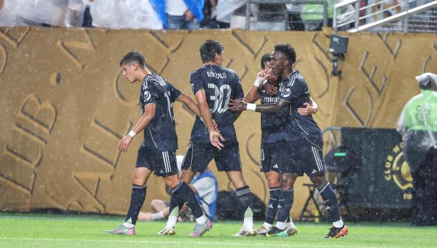 Un Madrid ilusionante hace los deberes goleando al Salzburgo y se cita con la Juventus en los octavos del Mundial