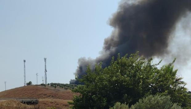 La columna de humo ha sido visible desde toda la capital