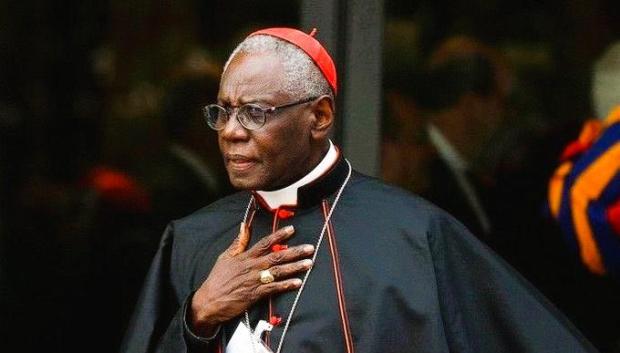 El cardenal Robert Sarah acaba de presentar su último libro