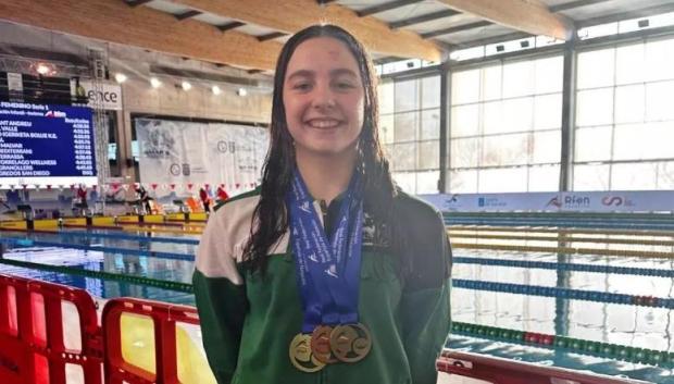 Helena Castillo, nadadora del CD Natación Córdoba, es una de las más firmes promesas del deporte español