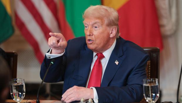 Donald Trump anuncia aranceles del 50 % a Brasil por el juicio a Bolsonaro