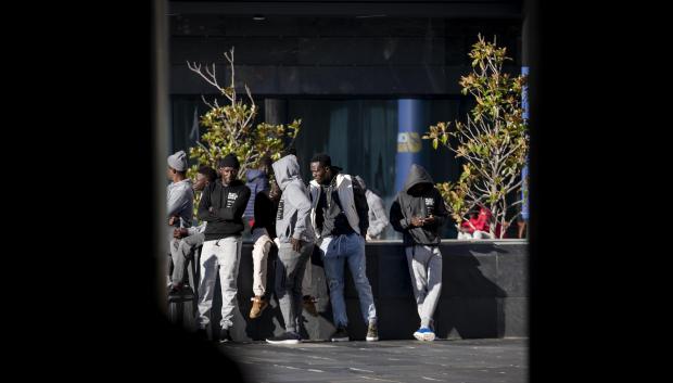 Inmigrantes procedentes de Canarias en el Centro de Recepción, Atención y Derivación (CREADE) de Pozuelo de Alarcó(1)