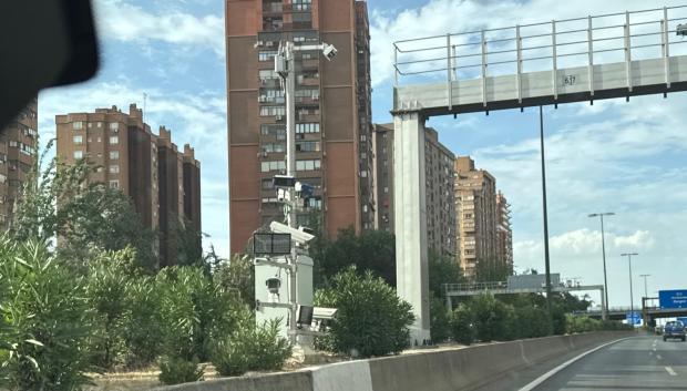 En total suman una decena de cámaras y sensores