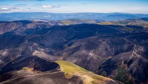 Vistas aéreas de los incendios en Castilla y León