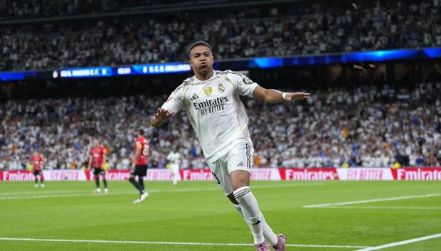 Kylian Mbappé celebra un gol en el Santiago Bernabéu