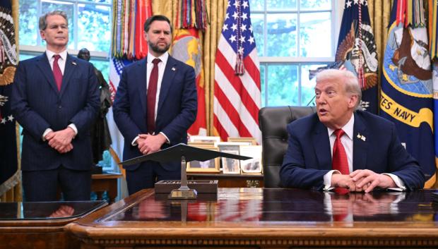 Trump volvió a señalar a Antifa, a quien días atrás declaró como «grupo terrorista doméstico»