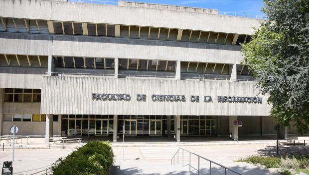 Fachada de la Facultad de Ciencias de la Información de la Universidad Complutense
