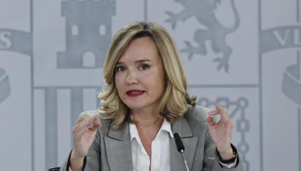 La portavoz del Gobierno, Pilar Alegría, en la rueda de prensa en la Moncloa