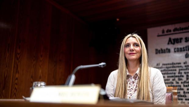 Claudia Montes, Miss Asturias en su comparecencia en el Senado