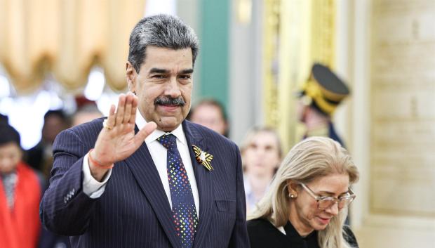 Nicolás Maduro con su mujer, Cilia Flores.