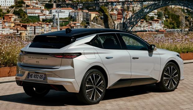 La trasera incorpora ahora marca y modelo