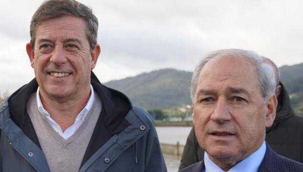 (Foto de ARCHIVO)
El candidato a la presidencia de la Xunta por el PSdeG, Xosé Ramón Gómez Besteiro, con el secretario provincial del partido y presidente de la Diputación de Lugo, José Tomé.

REMITIDA / HANDOUT por PSDEG-PSOE
Fotografía remitida a medios de comunicación exclusivamente para ilustrar la noticia a la que hace referencia la imagen, y citando la procedencia de la imagen en la firma
09/11/2023